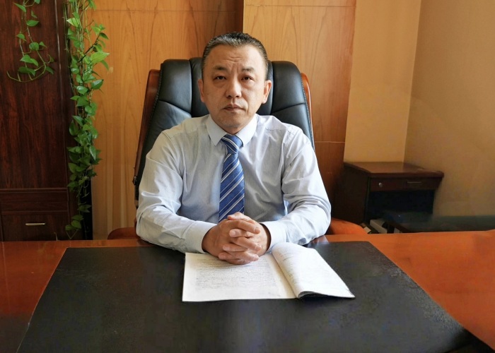 张雁峰党委书记